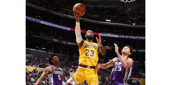 LeBron James svolge un ruolo di mentore nei Lakers